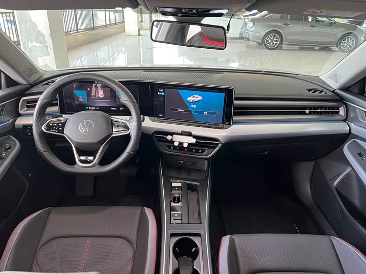 Фото 9 - Volkswagen Lamando L