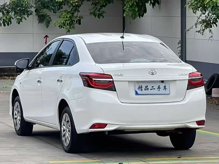Фото 9 - Toyota Vios