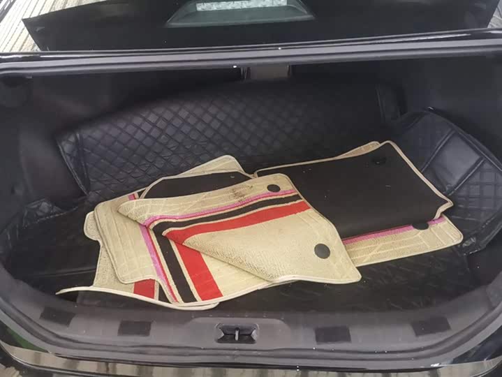 Фото 4 - Nissan Teana