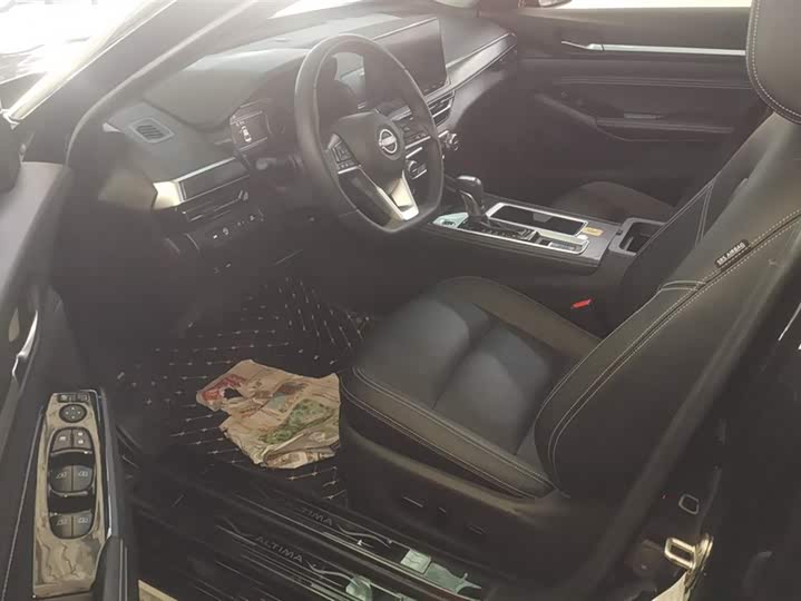 Фото 9 - Nissan Teana