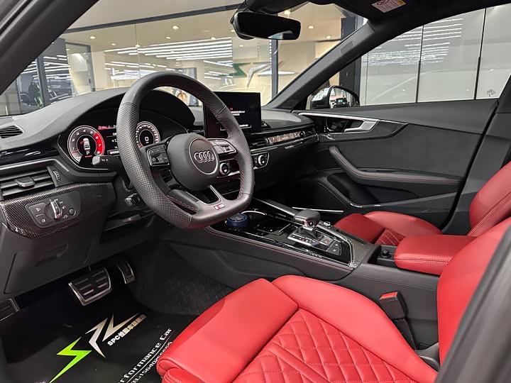 Фото 5 - Audi S4