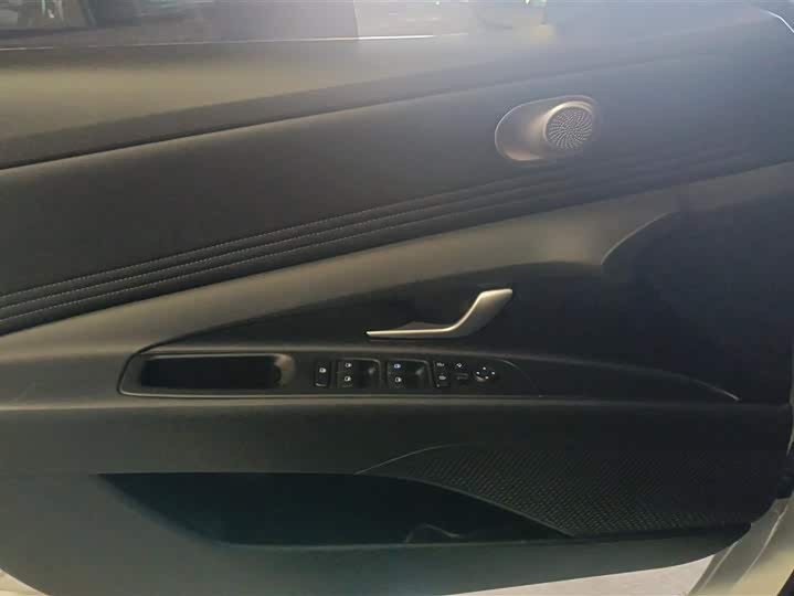 Фото 7 - Hyundai Elantra N line