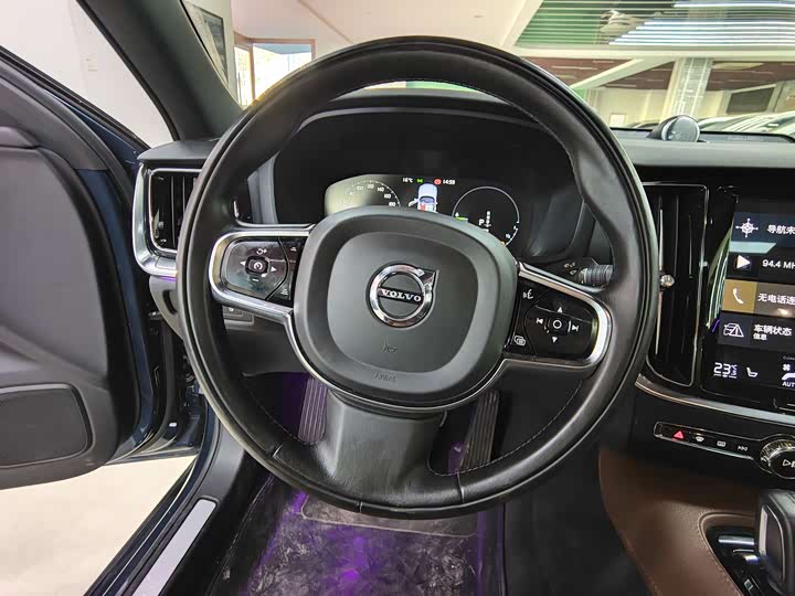 Фото 4 - Volvo S60 Hybrid