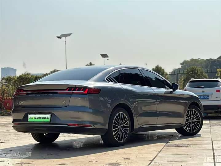 Фото 4 - BYD Han