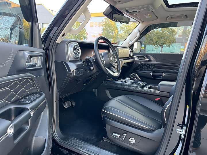 Фото 5 - Tank 300