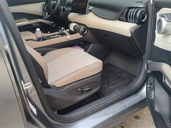 Фото 8 - BYD Yuan Plus