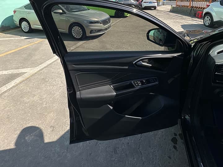 Фото 8 - Jetta VS7