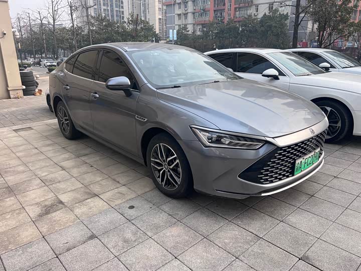 Фото 3 - BYD Qin Plus