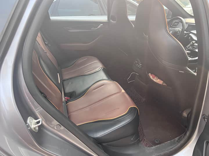 Фото 9 - BYD Qin Plus