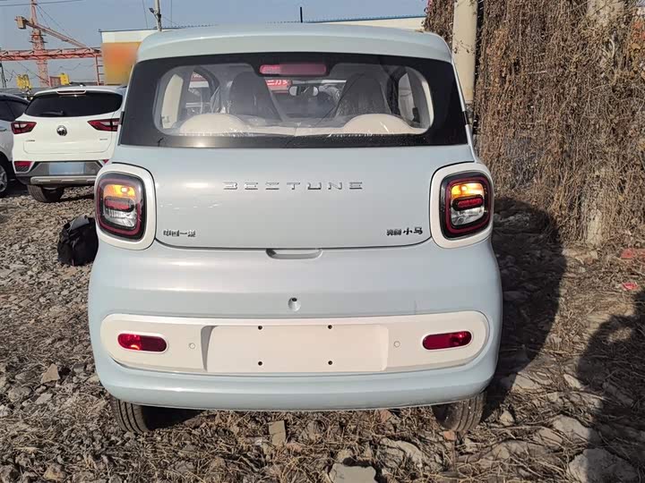 Фото 6 - Bestune Pony