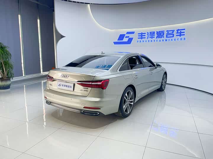 Фото 3 - Audi A6L