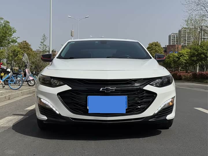 Фото 2 - Chevrolet Malibu XL