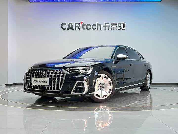 Фото 1 - Audi A8