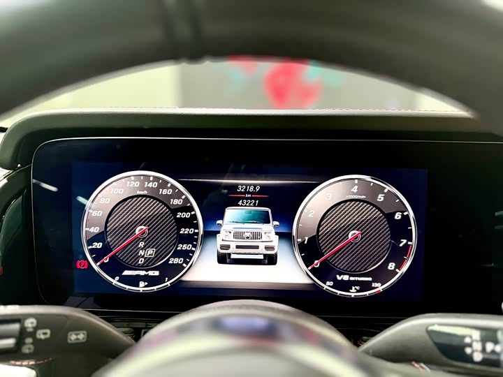 Фото 7 - Mercedes-Benz G-Class AMG