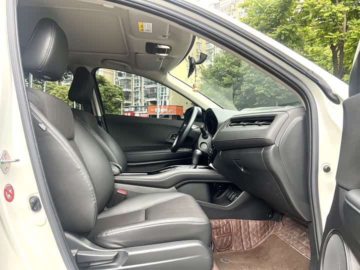 Фото 5 - Honda Vezel