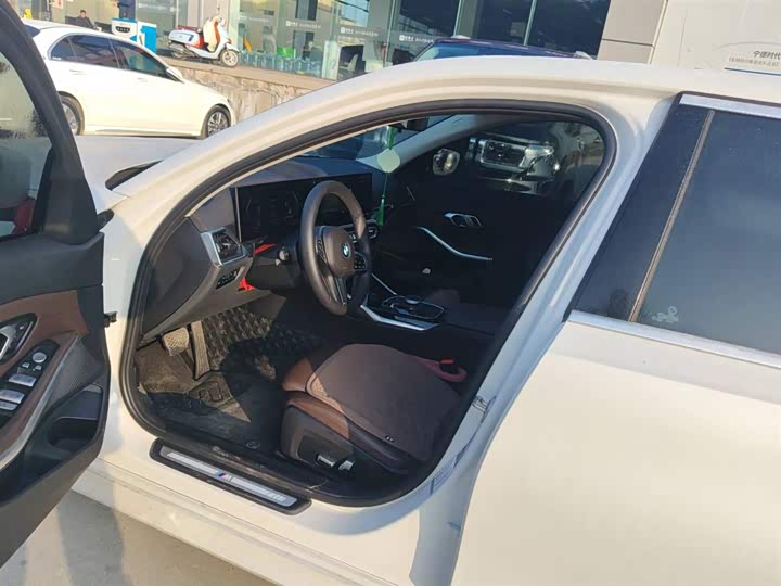 Фото 7 - BMW 3 Series