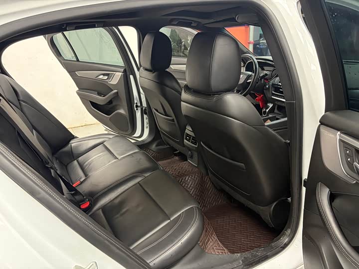 Фото 9 - Cadillac CT5