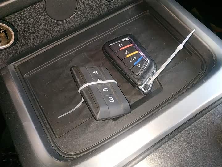 Фото 9 - Tank 300