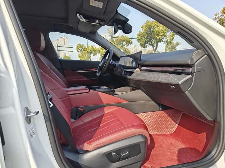 Фото 6 - BMW 5 Series