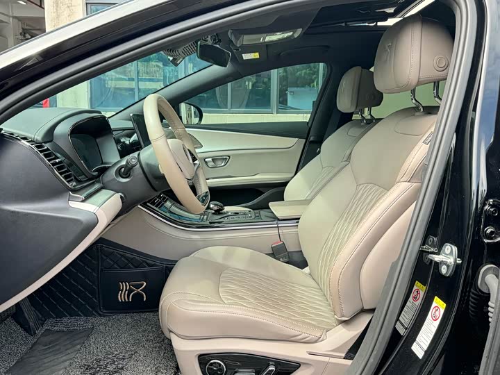 Фото 4 - BYD Han