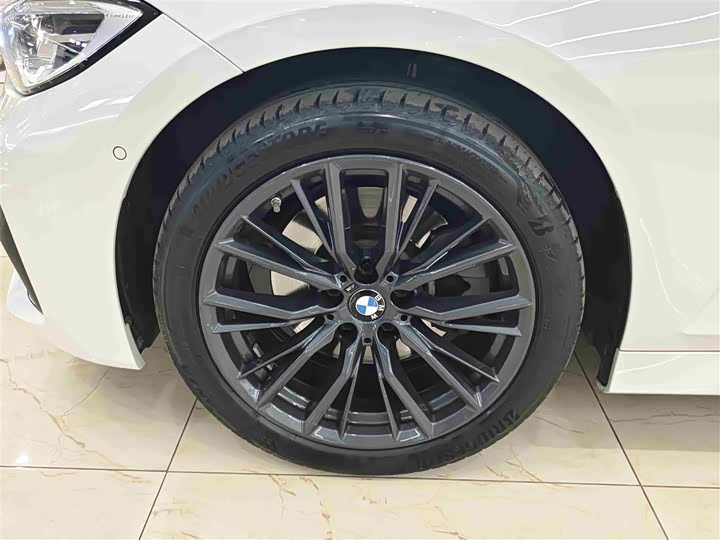 Фото 8 - BMW 3 Series