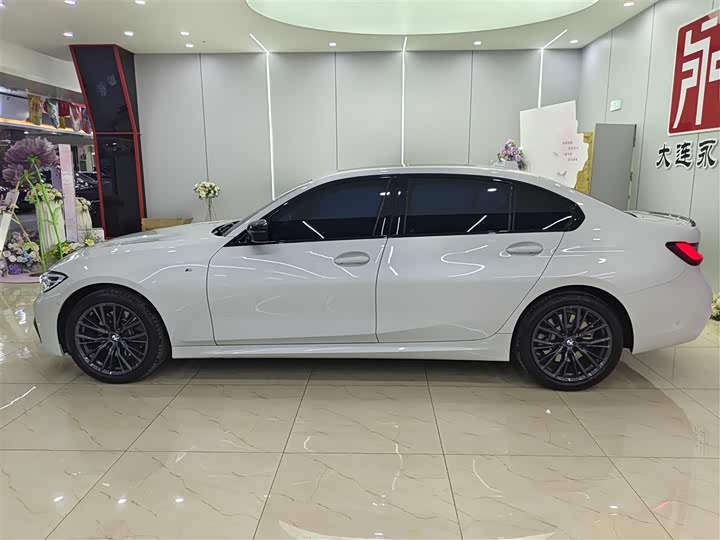 Фото 9 - BMW 3 Series