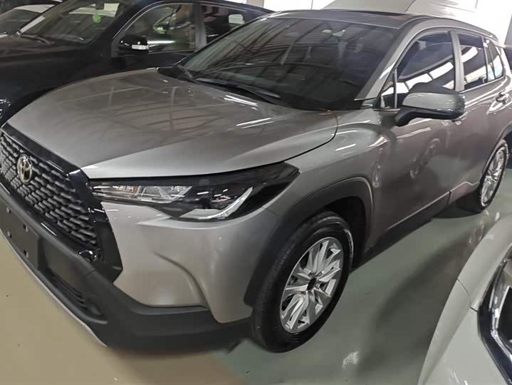 Фото 1 - Toyota Corolla Cross