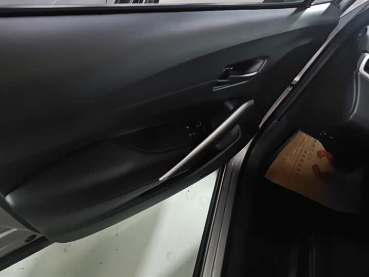 Фото 7 - Toyota Corolla Cross