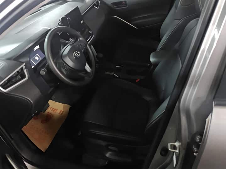 Фото 9 - Toyota Corolla Cross