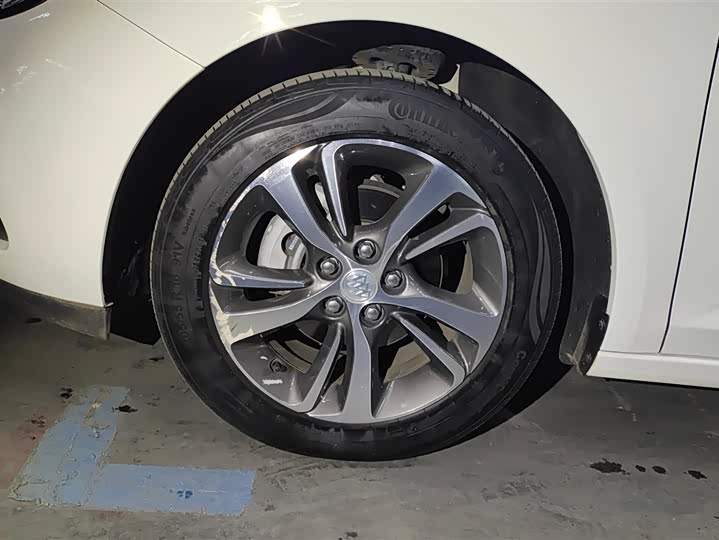 Фото 6 - Buick Verano