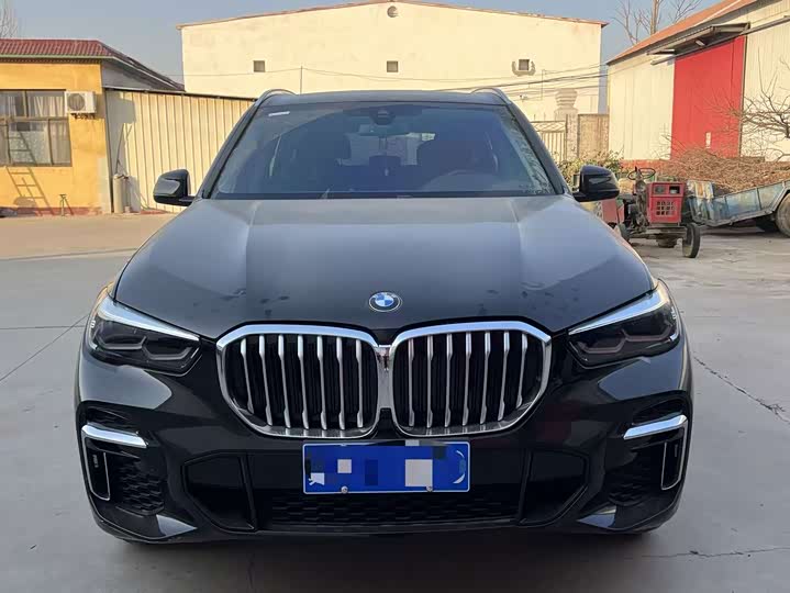 Фото 2 - BMW X5