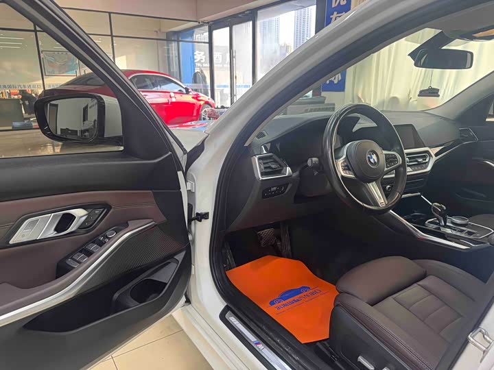 Фото 7 - BMW 3 Series