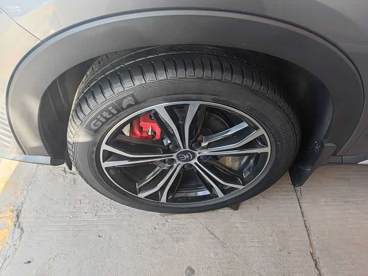 Фото 4 - BYD Song Plus