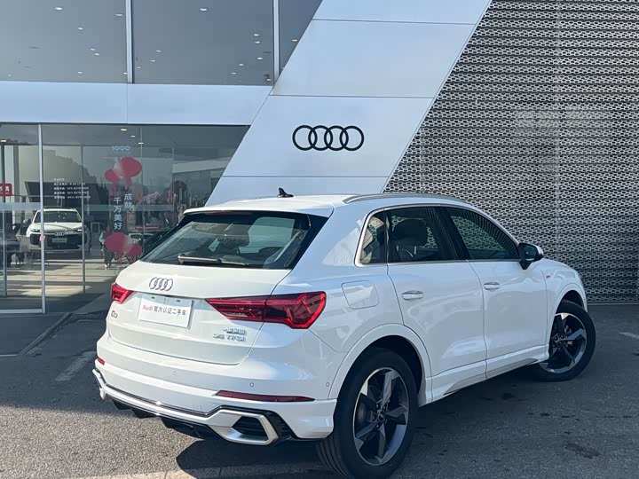 Фото 3 - Audi Q3