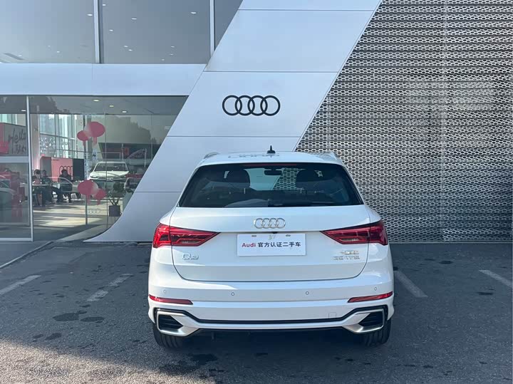 Фото 4 - Audi Q3