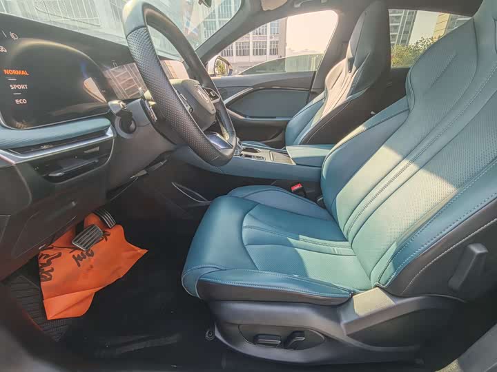 Фото 4 - MG Motor 7