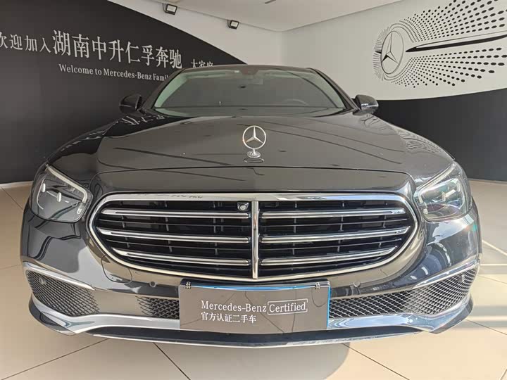 Фото 2 - Mercedes-Benz E-Class