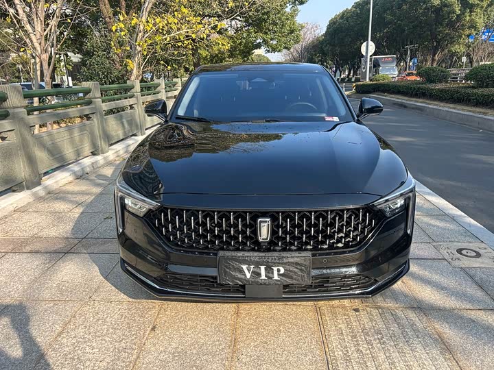 Фото 2 - Bestune B70