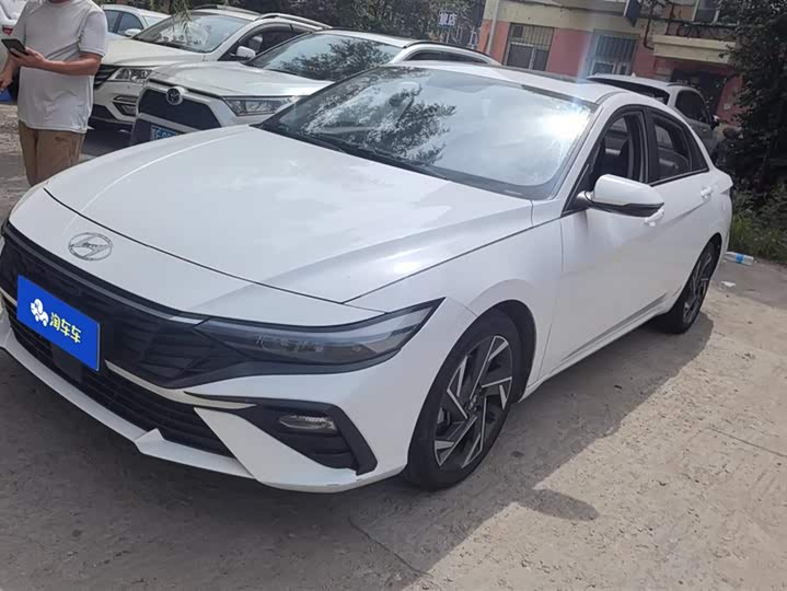 Фото 1 - Hyundai Elantra N line