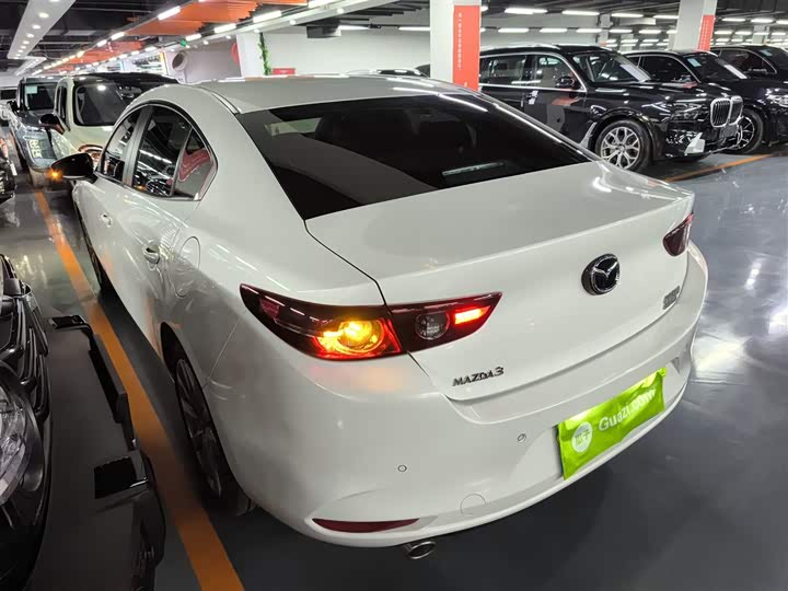 Фото 5 - Mazda 3 (Axela)
