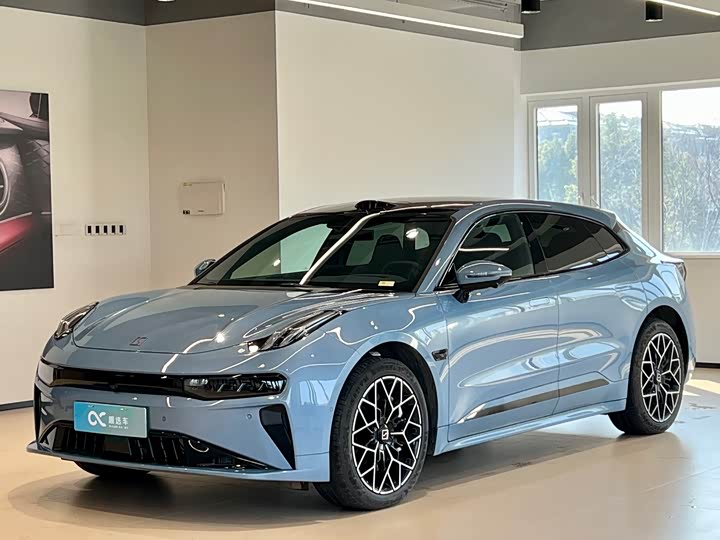 Фото 1 - Zeekr 001