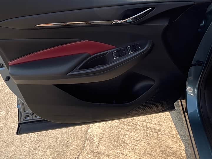 Фото 8 - Changan Oshan X5