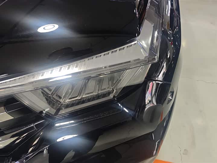 Фото 5 - Tank 400 Hybrid