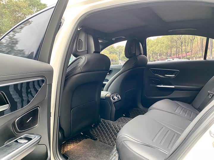 Фото 6 - Mercedes-Benz C-Class