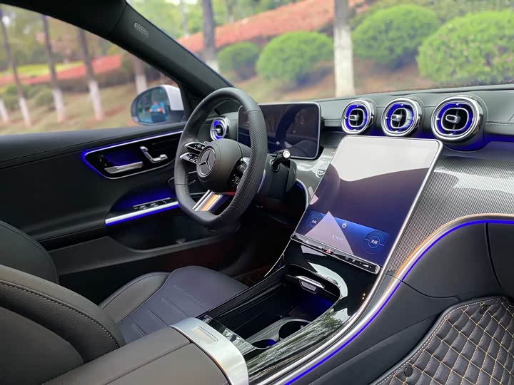 Фото 9 - Mercedes-Benz C-Class