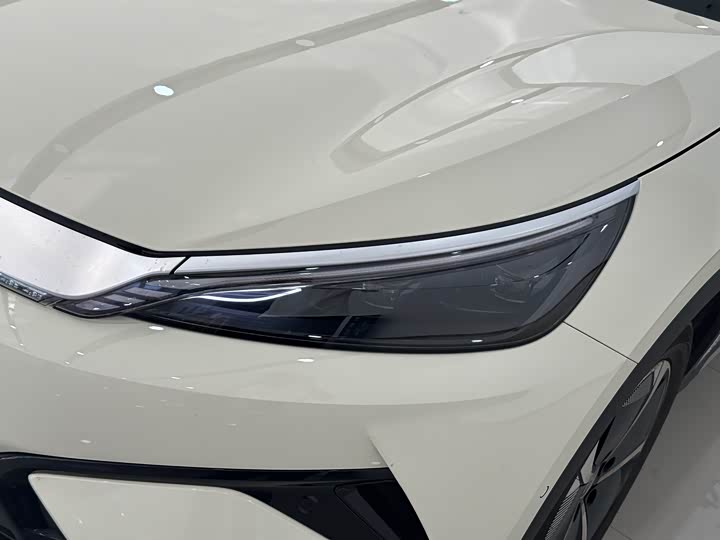 Фото 3 - BYD Yuan Plus