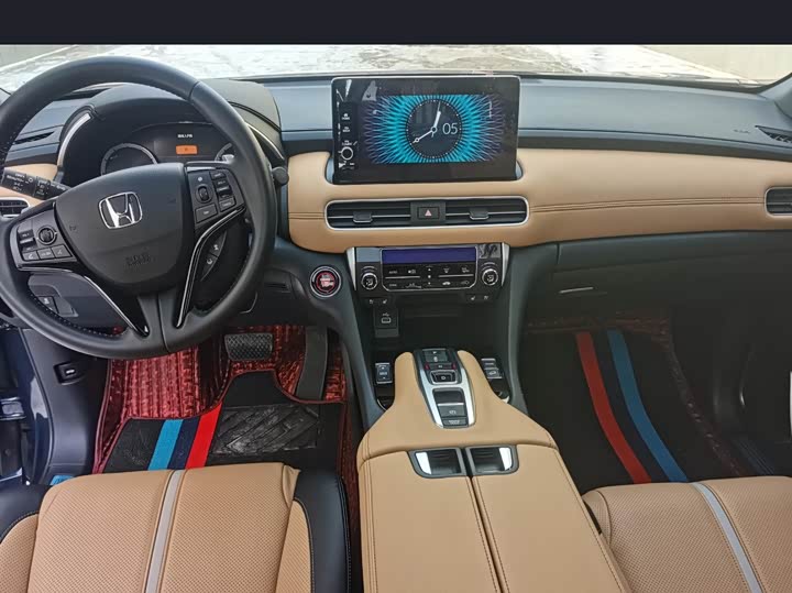 Фото 5 - Honda UR-V