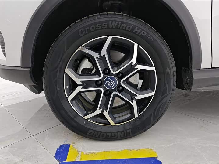 Фото 6 - BYD Yuan Pro