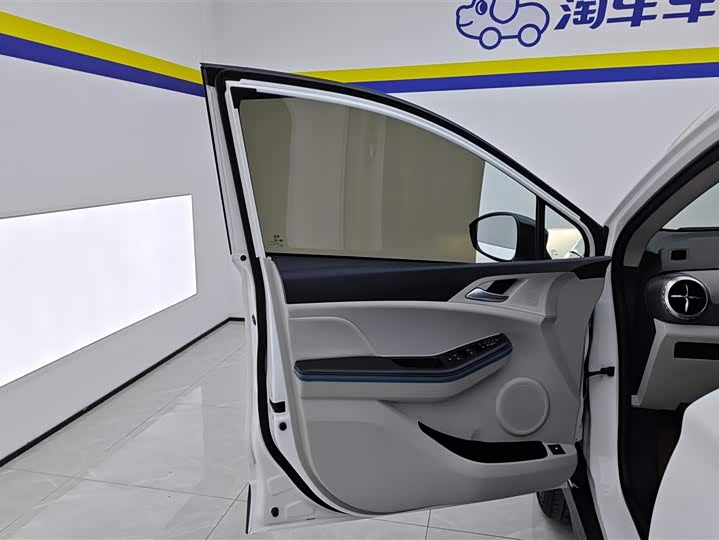 Фото 7 - BYD Yuan Pro