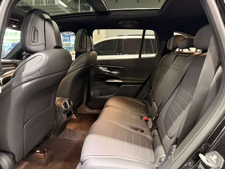 Фото 9 - Mercedes-Benz GLC-Class